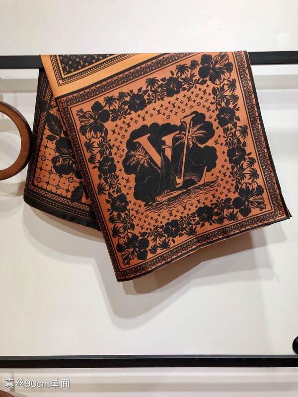 LV silk scarf 90X90cm E051711